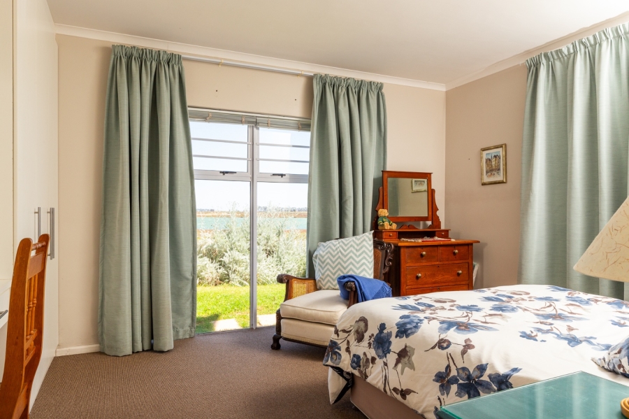 4 Bedroom Property for Sale in Port Owen Western Cape